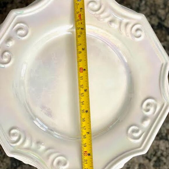 Set of 4 Italian Luncheon Plates  White Iridescent Pearlized Scalloped Edges - Picture 12 of 12